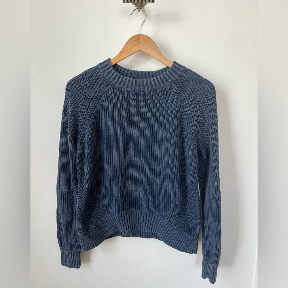 Faherty Sunwashed Fisherman Crew Sweater